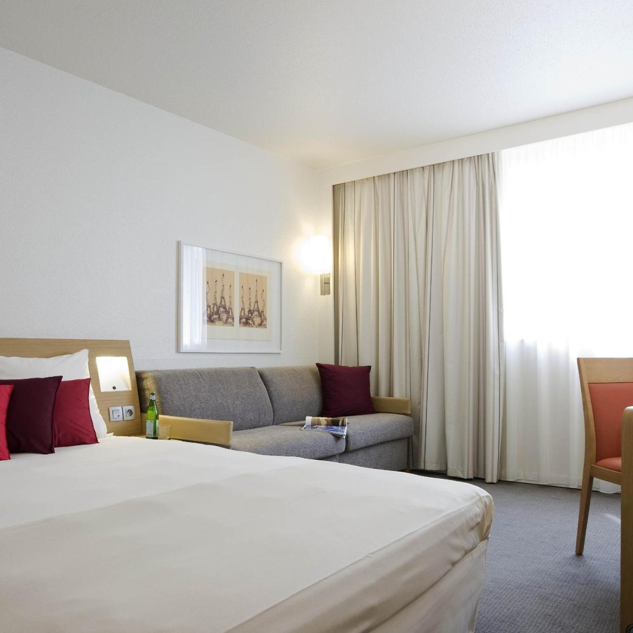 Superior Room with 1 Queensize Bed and a Single Sofa Bed,701147500:JPEG