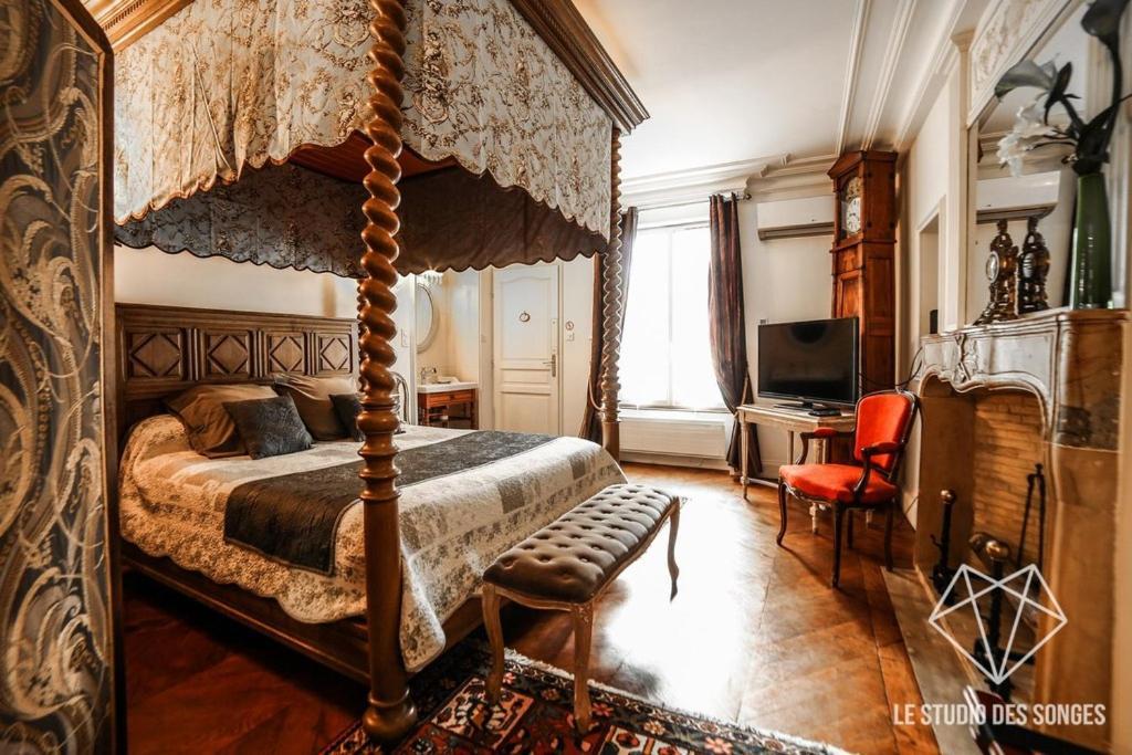 Apartment Renaissance