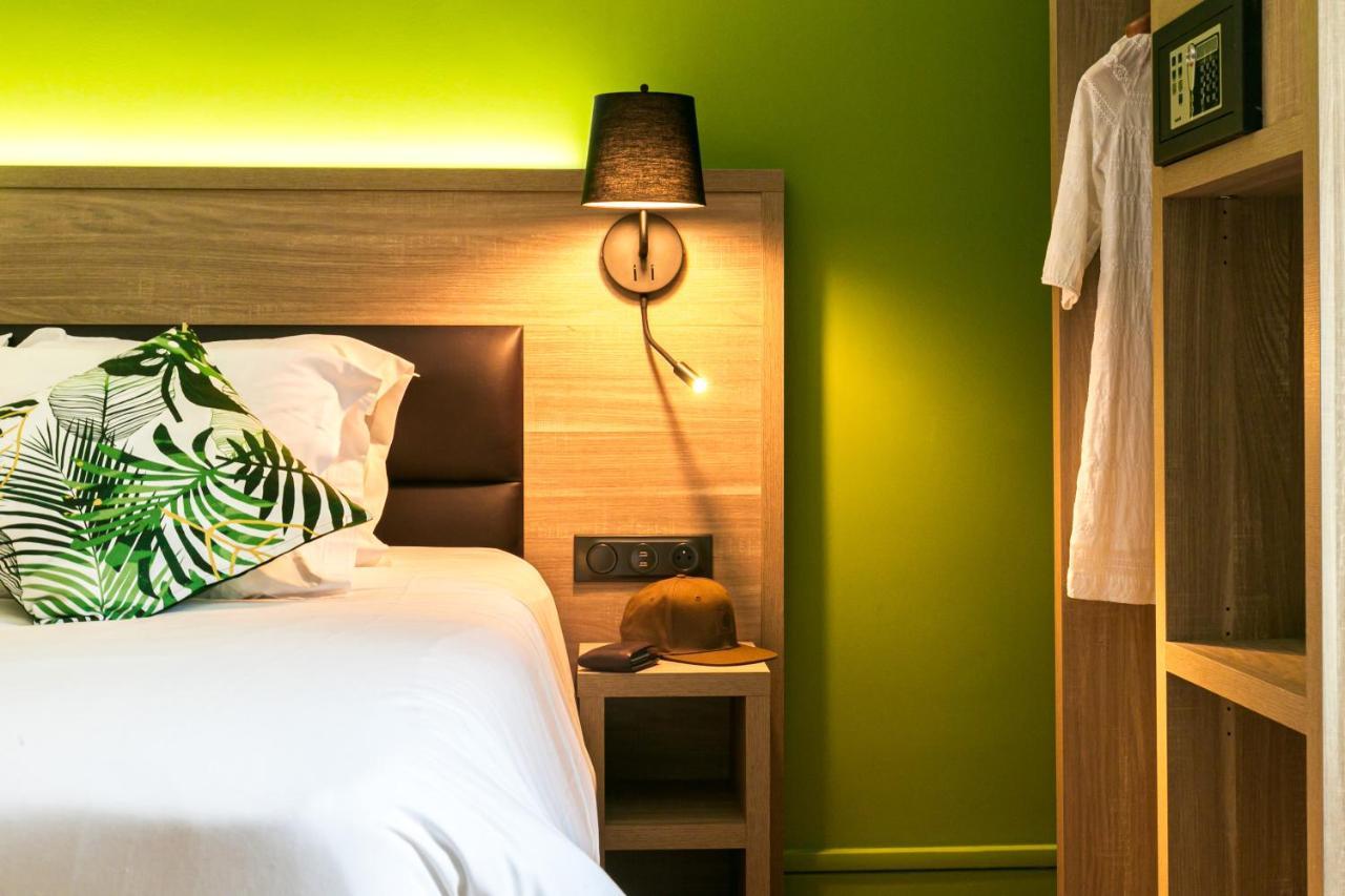 Double Room Street View
