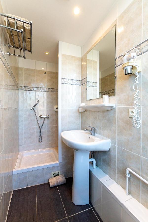 Classic Double Room Air-Conditioning