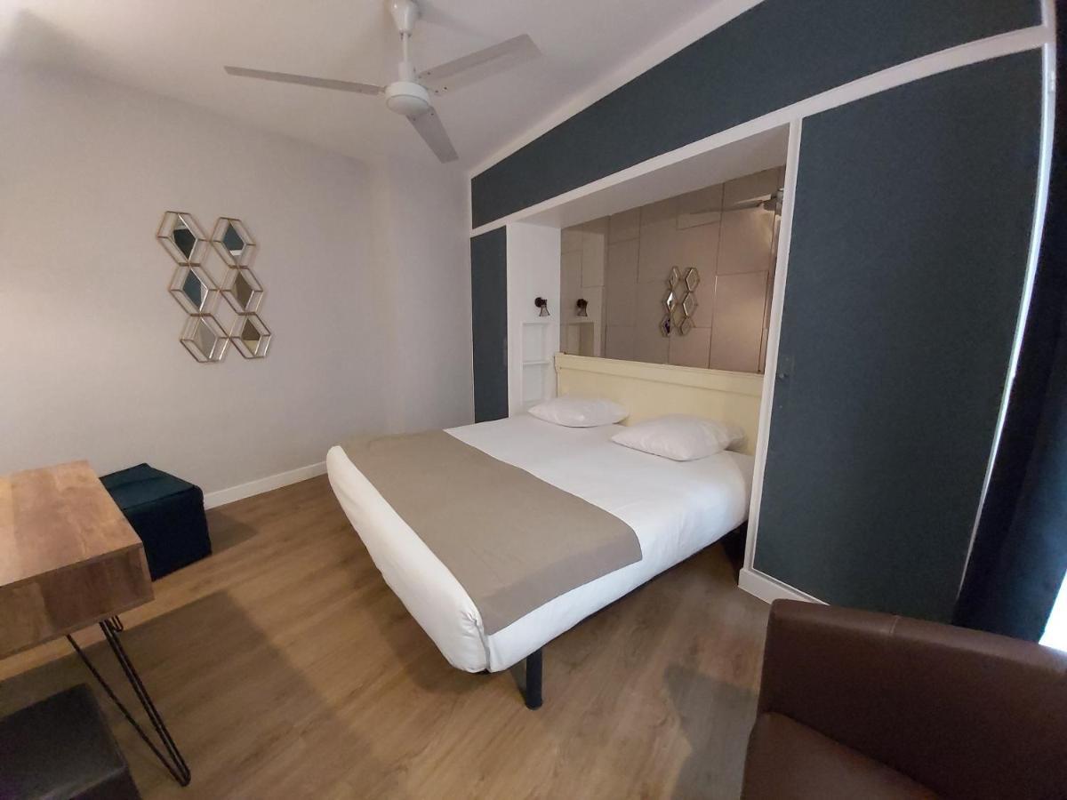 Quarto Superior com Cama de Casal ou 2 de Solteiro