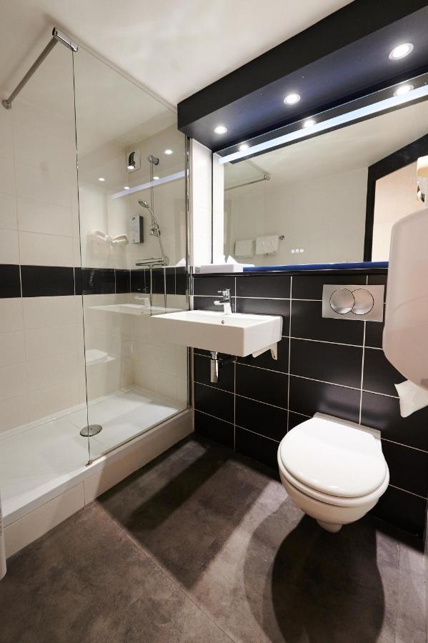 Standard Room - 1 Double Bed 1 Sofa Bed,1279345207:JPEG