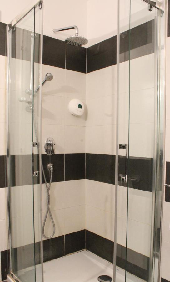 Classic Triple Room,1085675185:JPEG