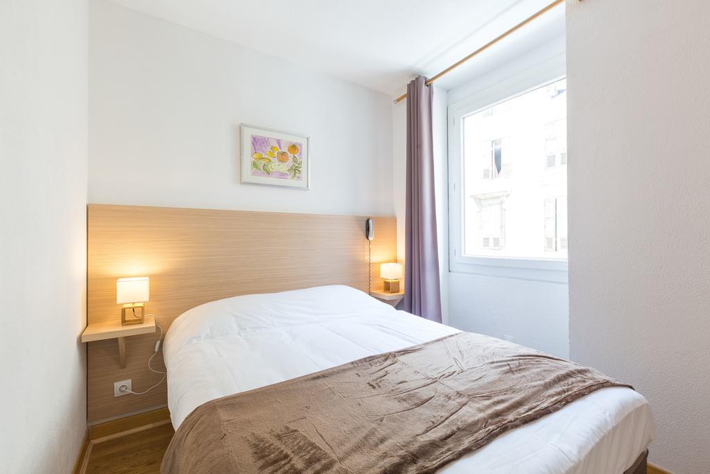 Single Room,109973679:JPEG