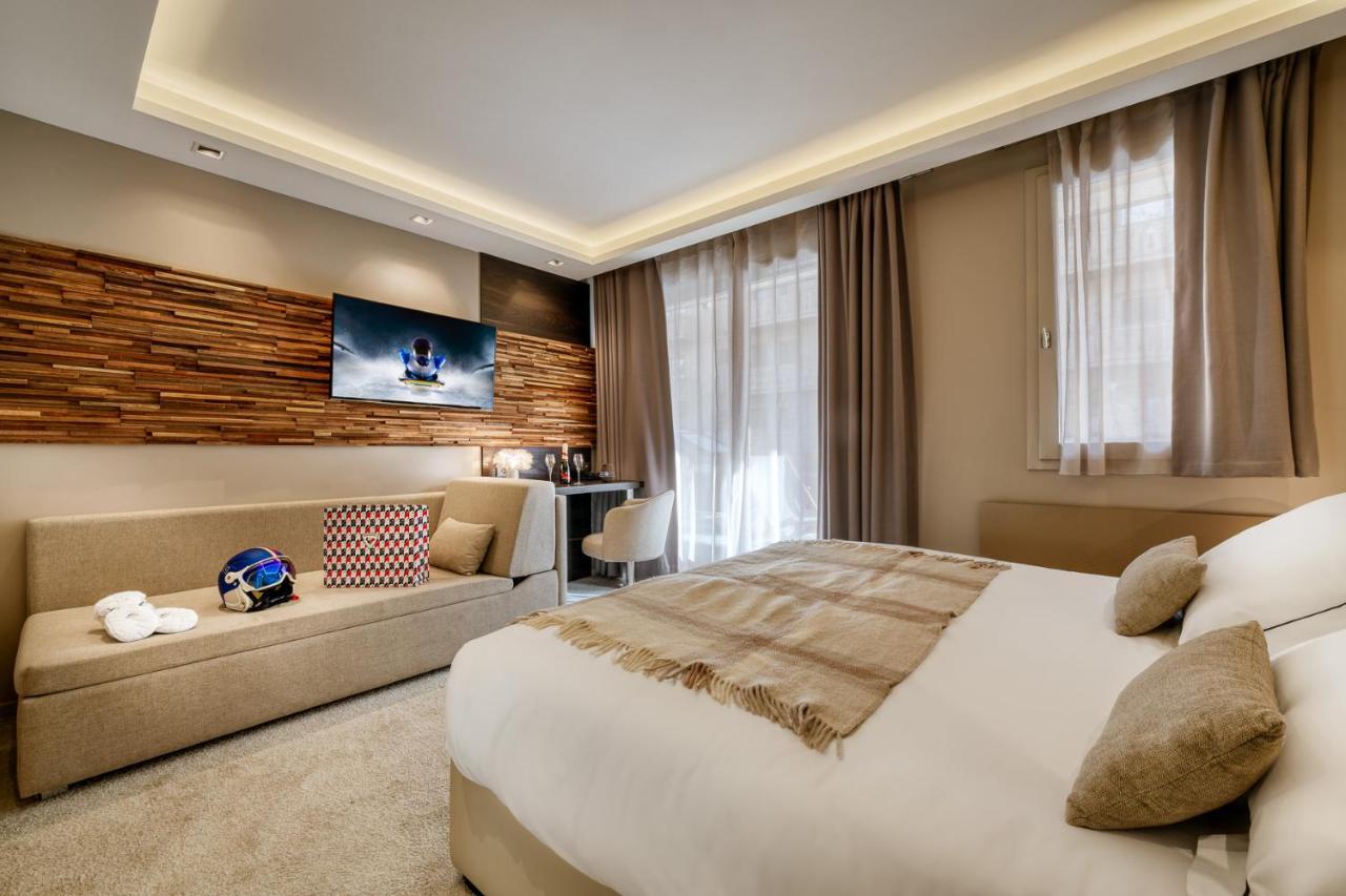 Superior Family Room