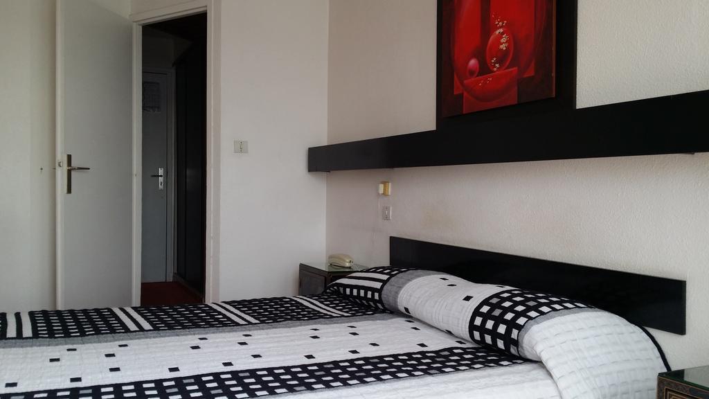 Double or Twin Room Port View