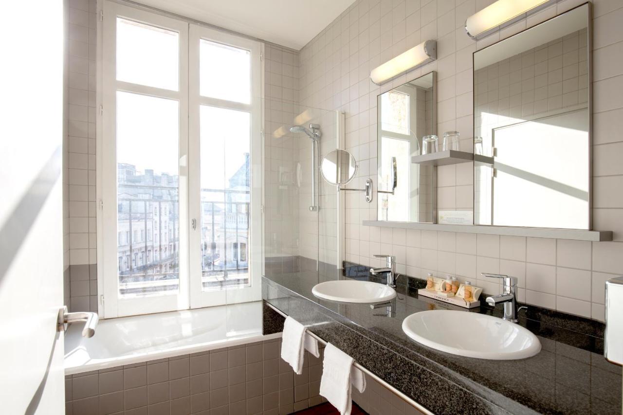 Grand-Confort Vue Cour Interieure