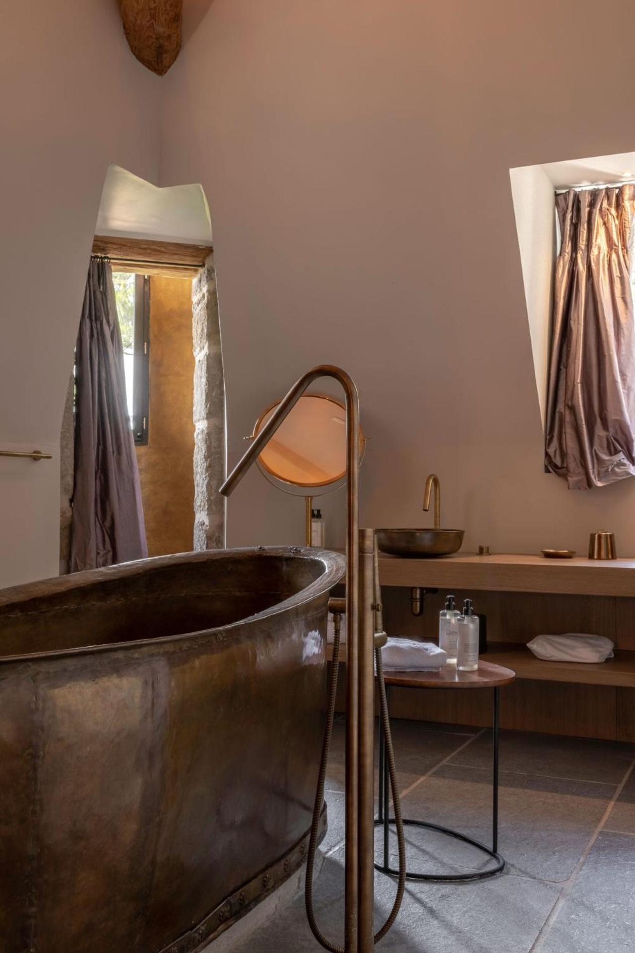King Suite Spa Access