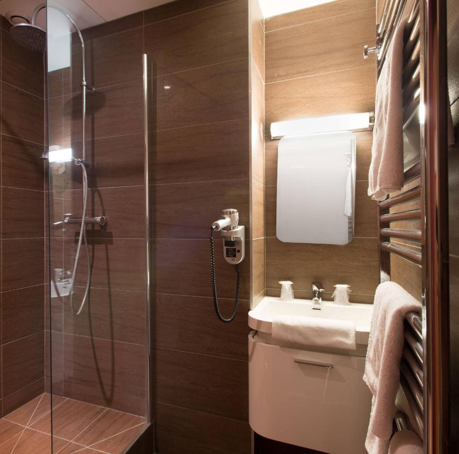 Comfort Room with Shower