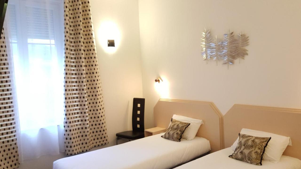 Twin Room,1162267455:JPEG