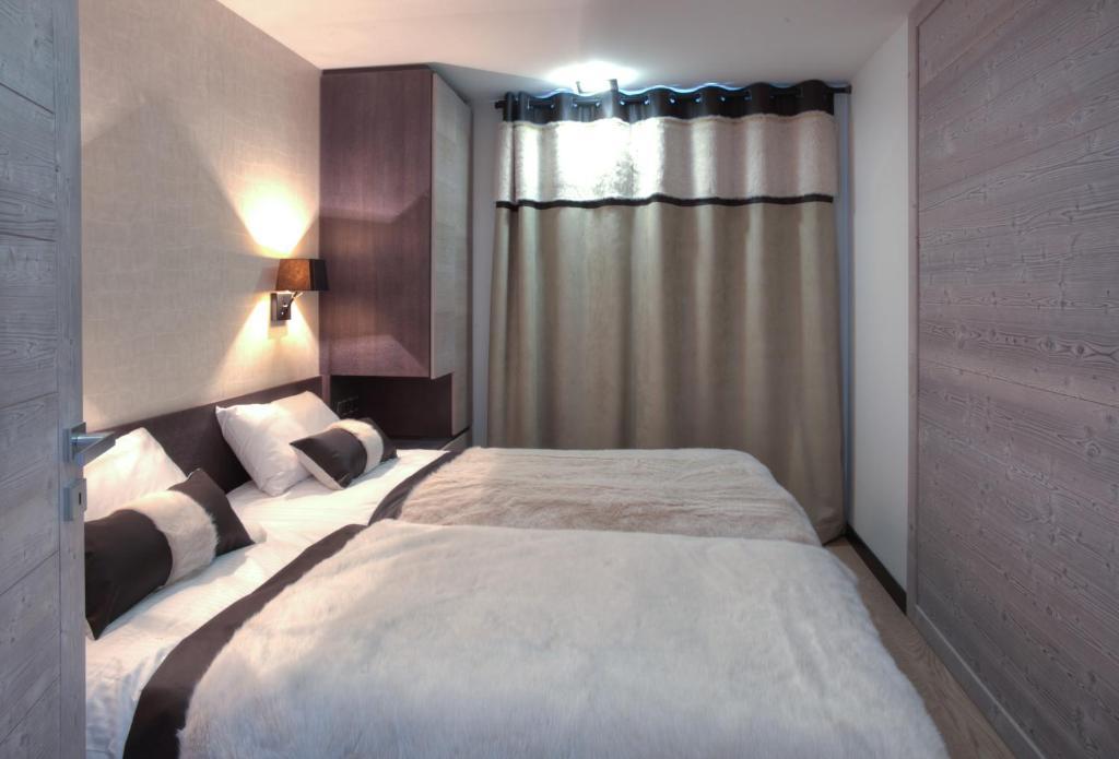 Two-Bedroom Apartment,821642537:JPEG