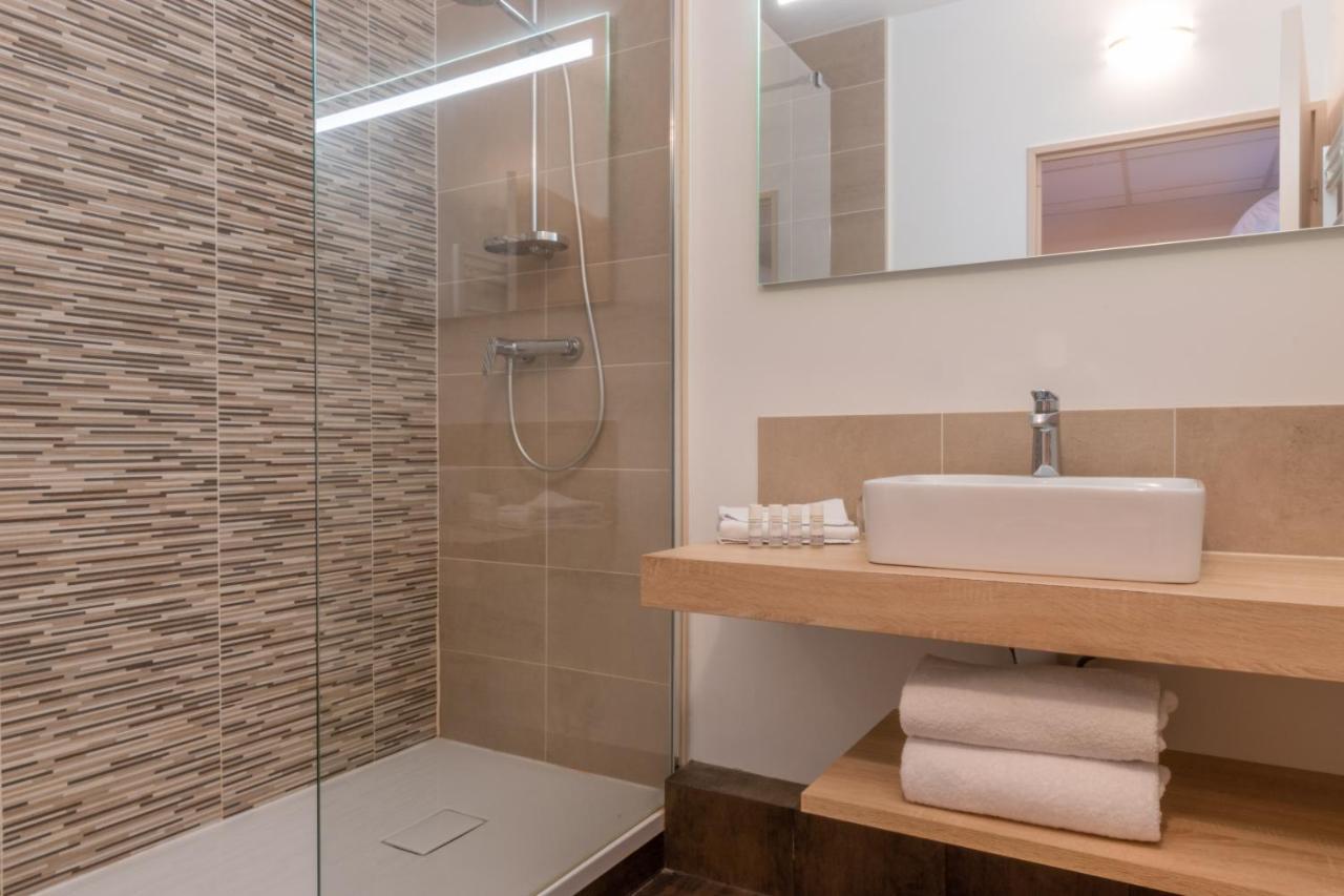 Doppelzimmer mit Balkon