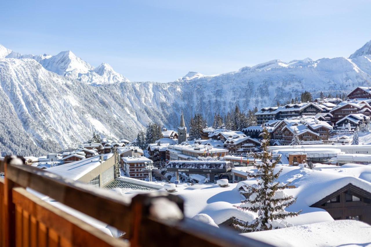 Comfort Room Balcony Slopes or Valley View