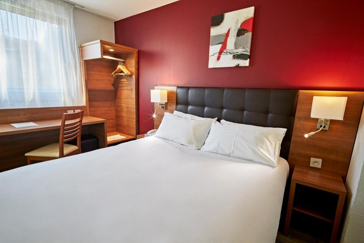 Standard Room,1196471536:JPEG