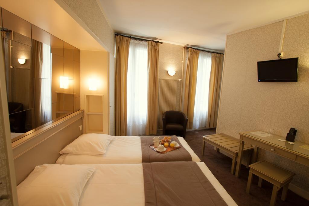 Quarto Standard com Cama de Casal ou 2 de Solteiro