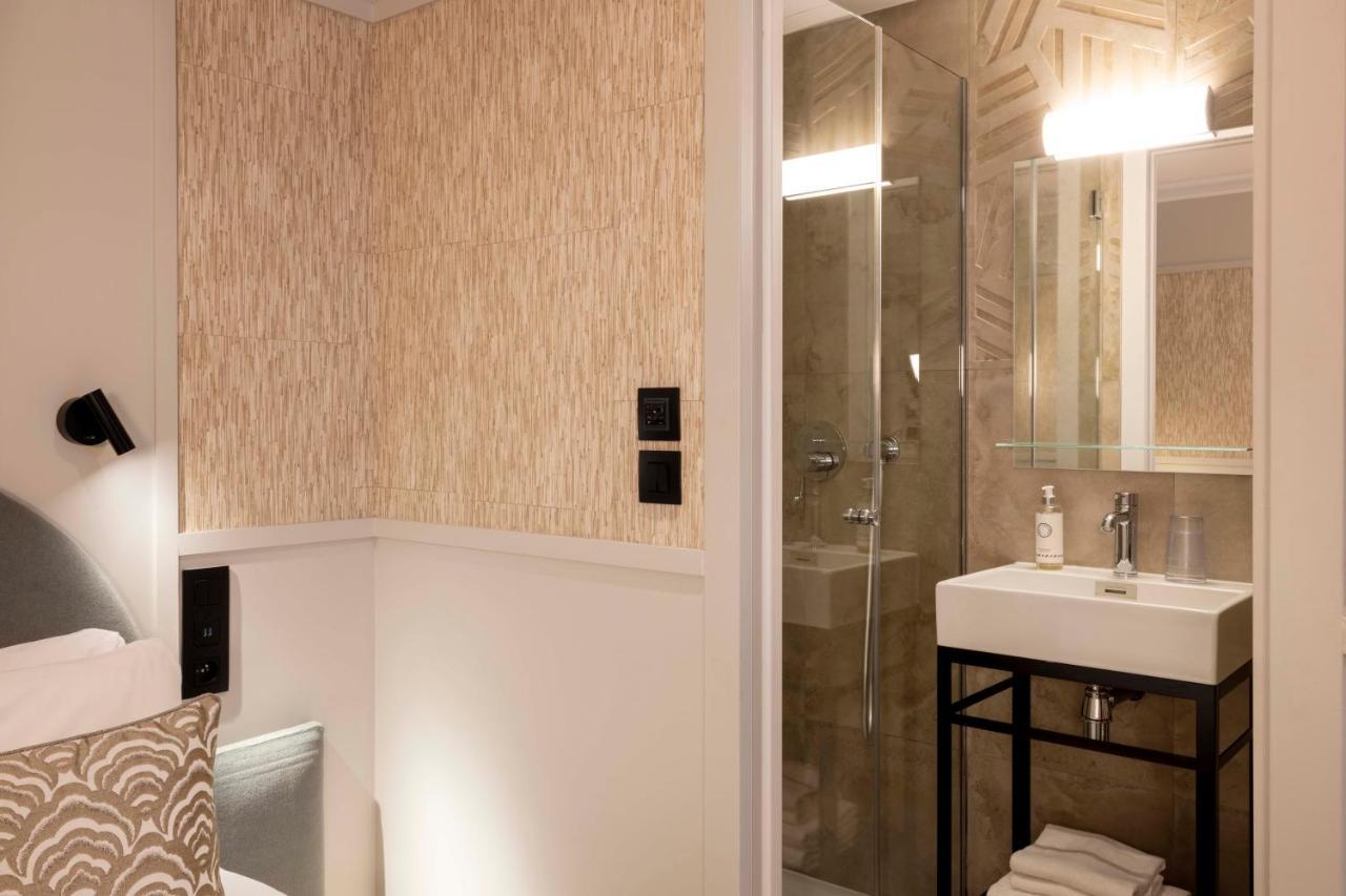Quarto Superior com Cama de Casal ou 2 de Solteiro