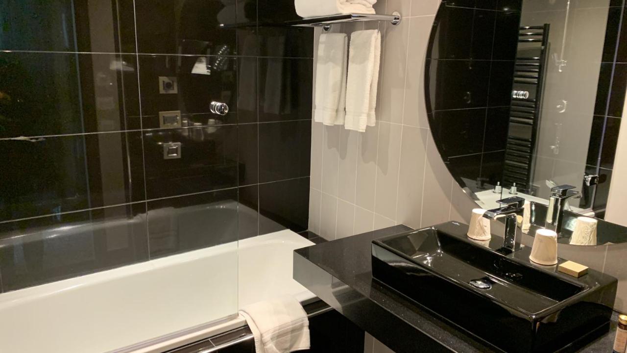 Privilege Room