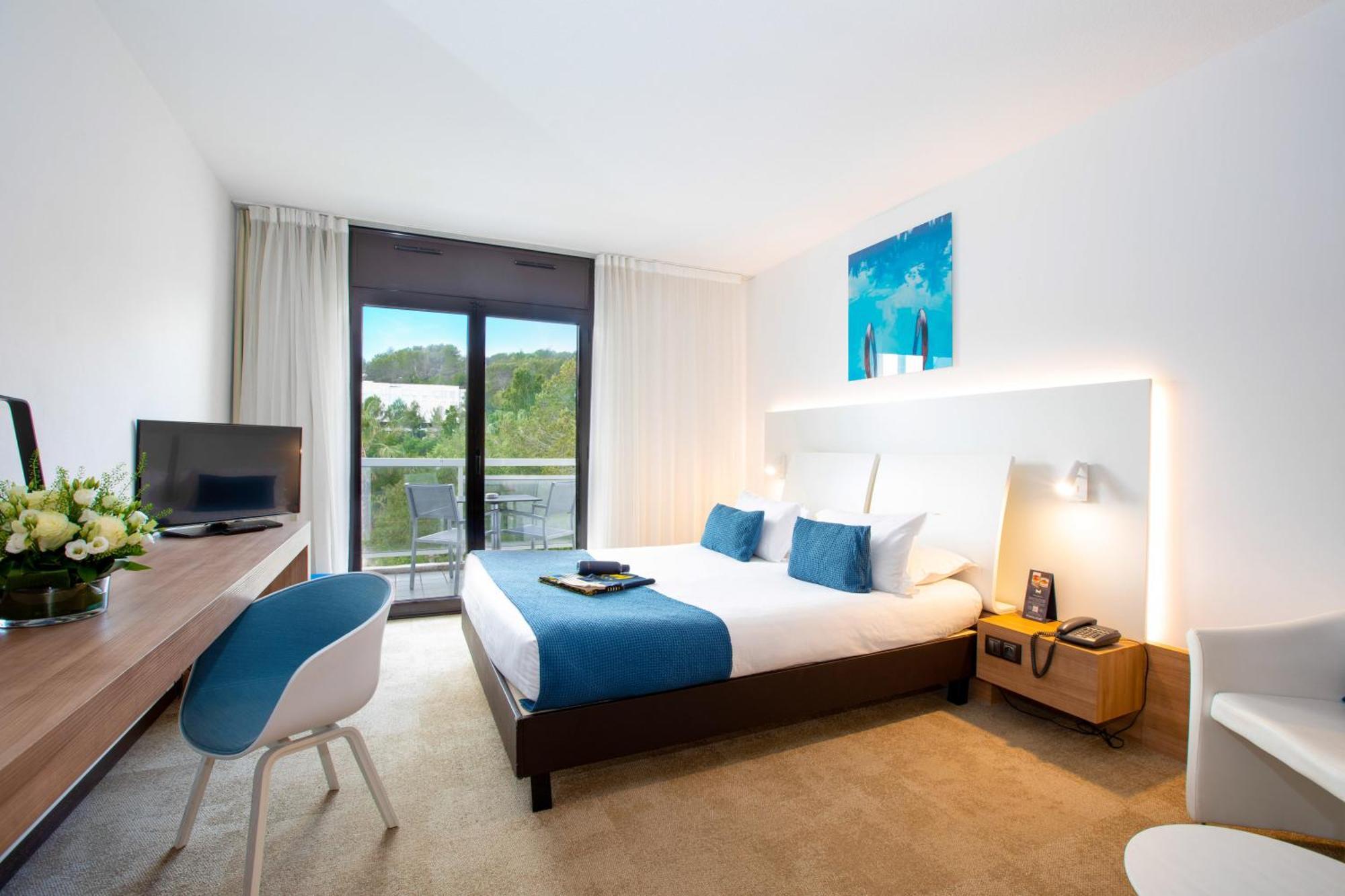 Standard Double Room,1323577156:JPEG