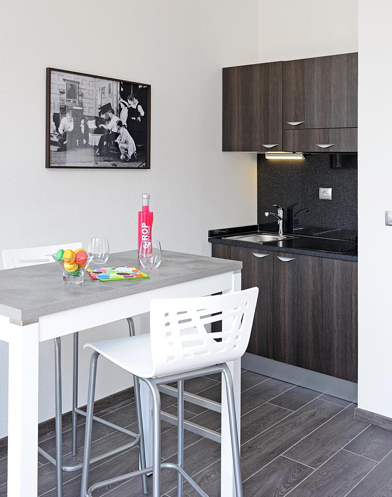 Studio (2 Adults)