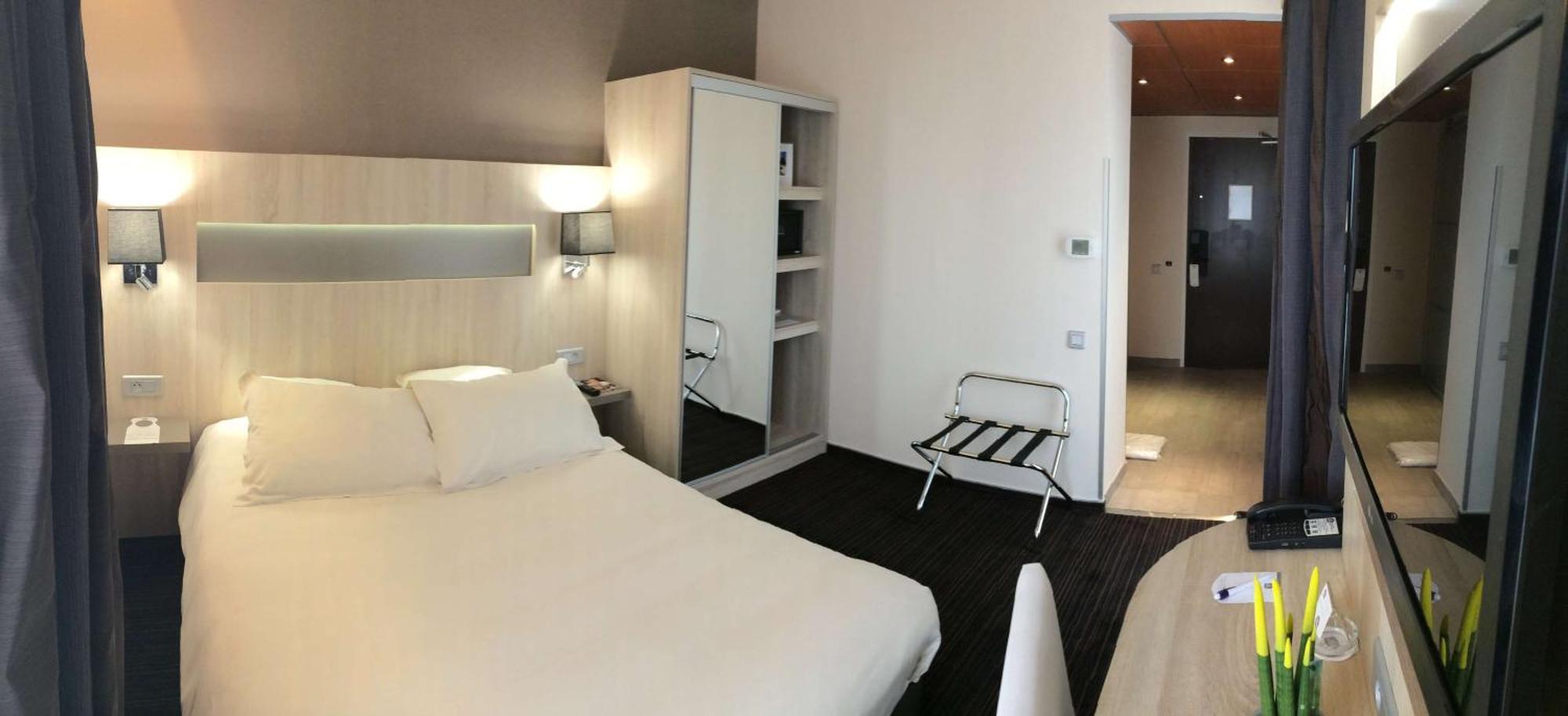 Standard Double Room - Disability Access,1555454995:JPEG