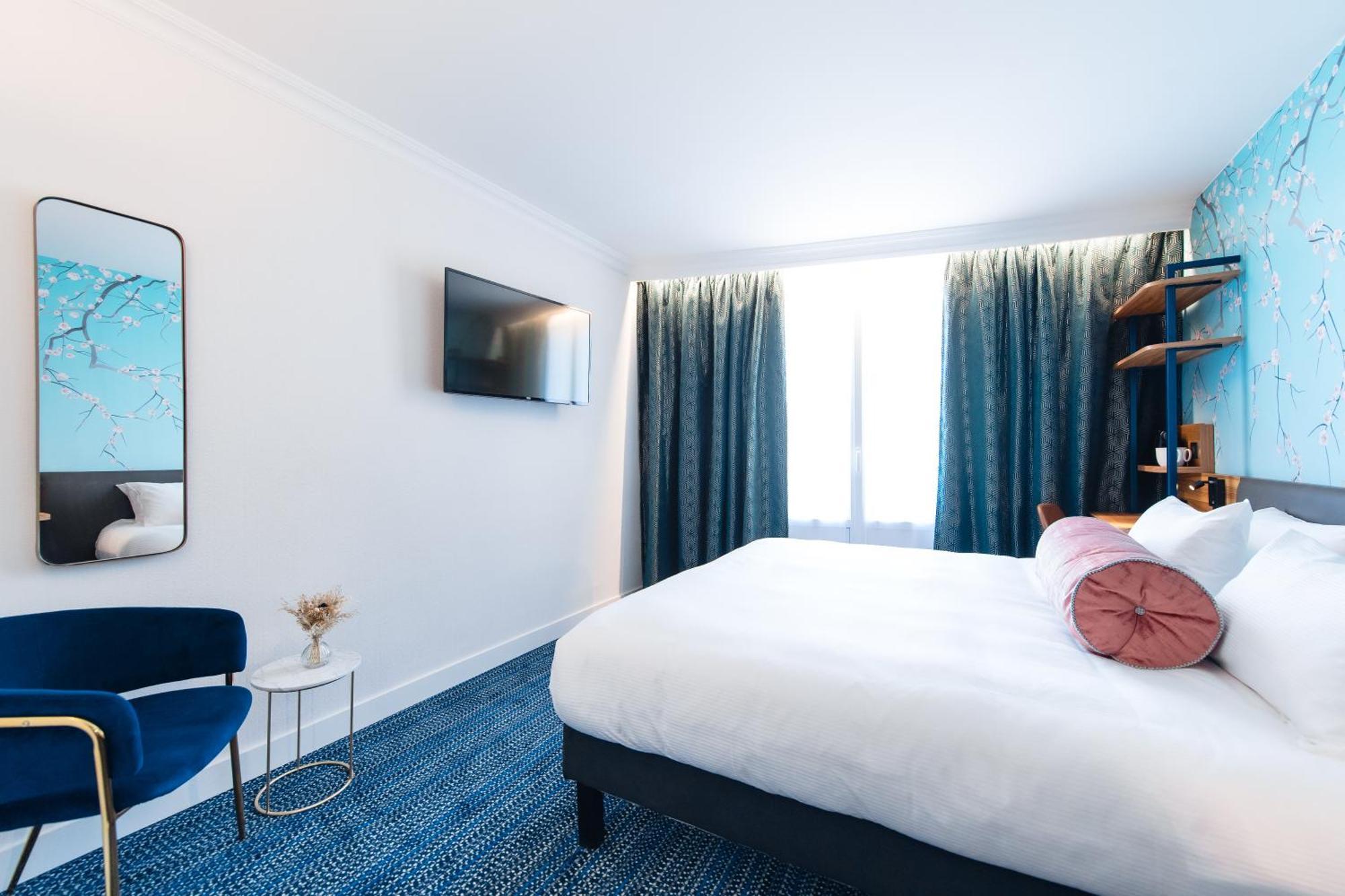 Executive Triple Room Eiffel Tower View