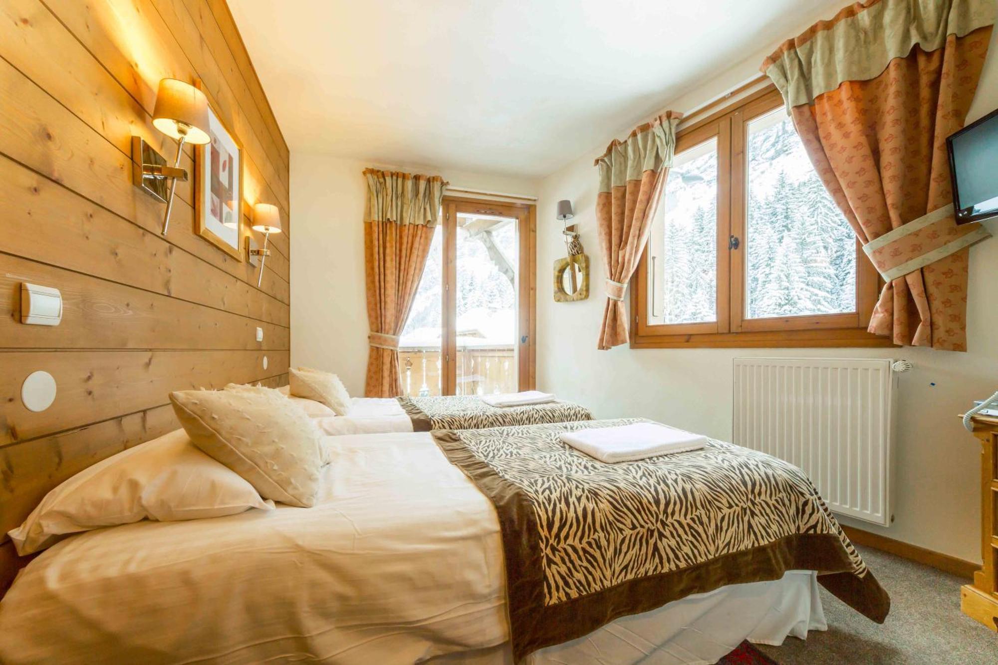 Two-Bedroom Suite,1215103321:JPEG