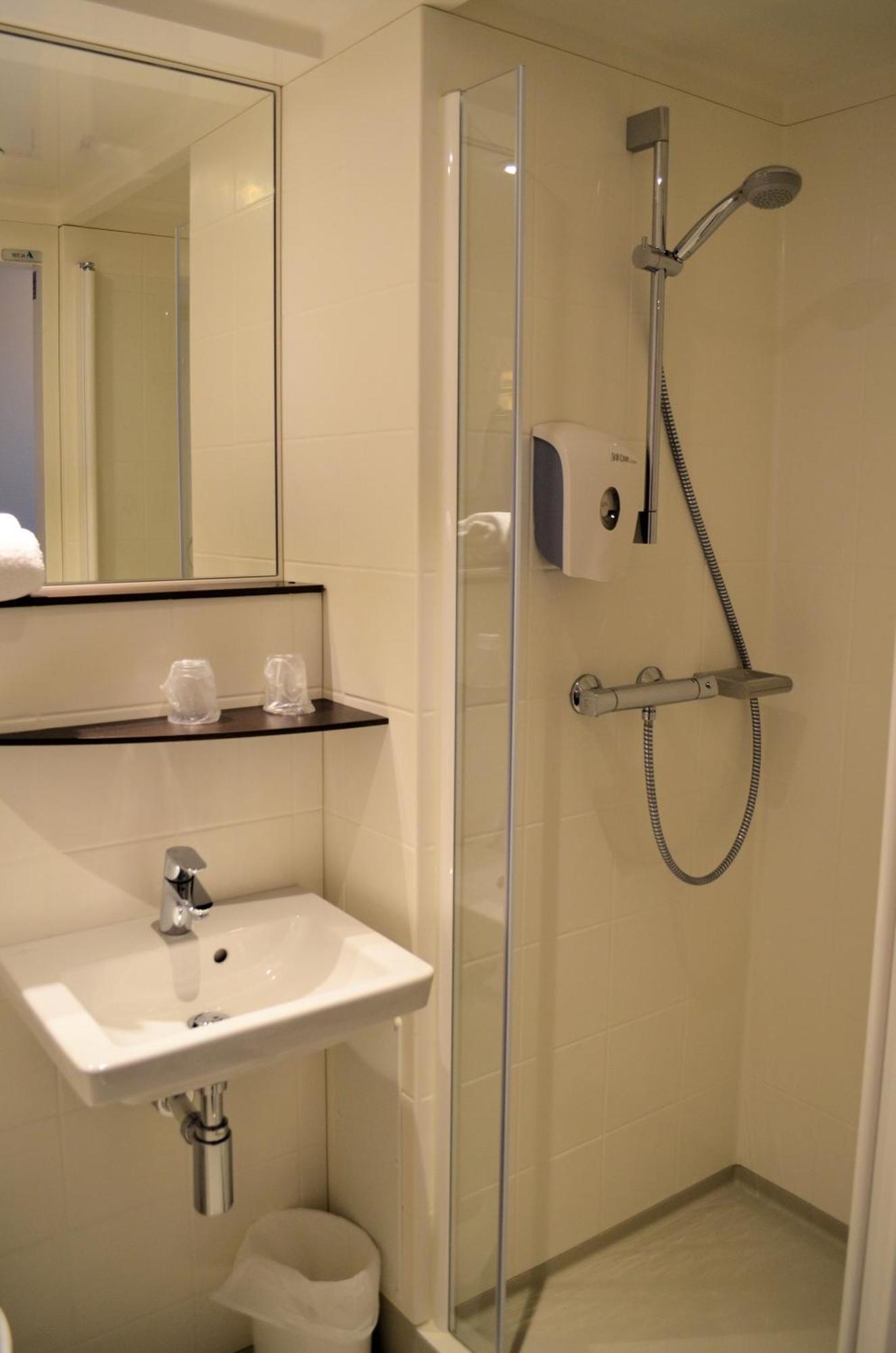 Double Room,1225053569:JPEG