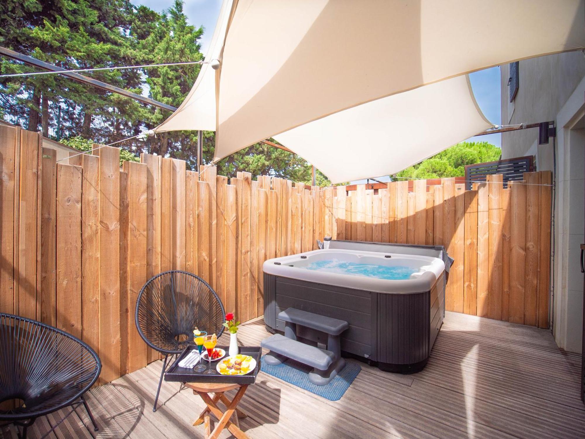 Superior Double Room Hot Tub
