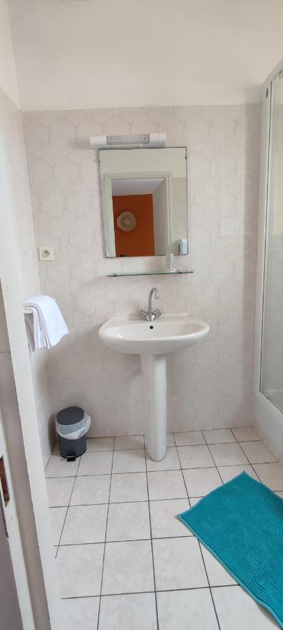 Quadruple Room with Shower and Toilet