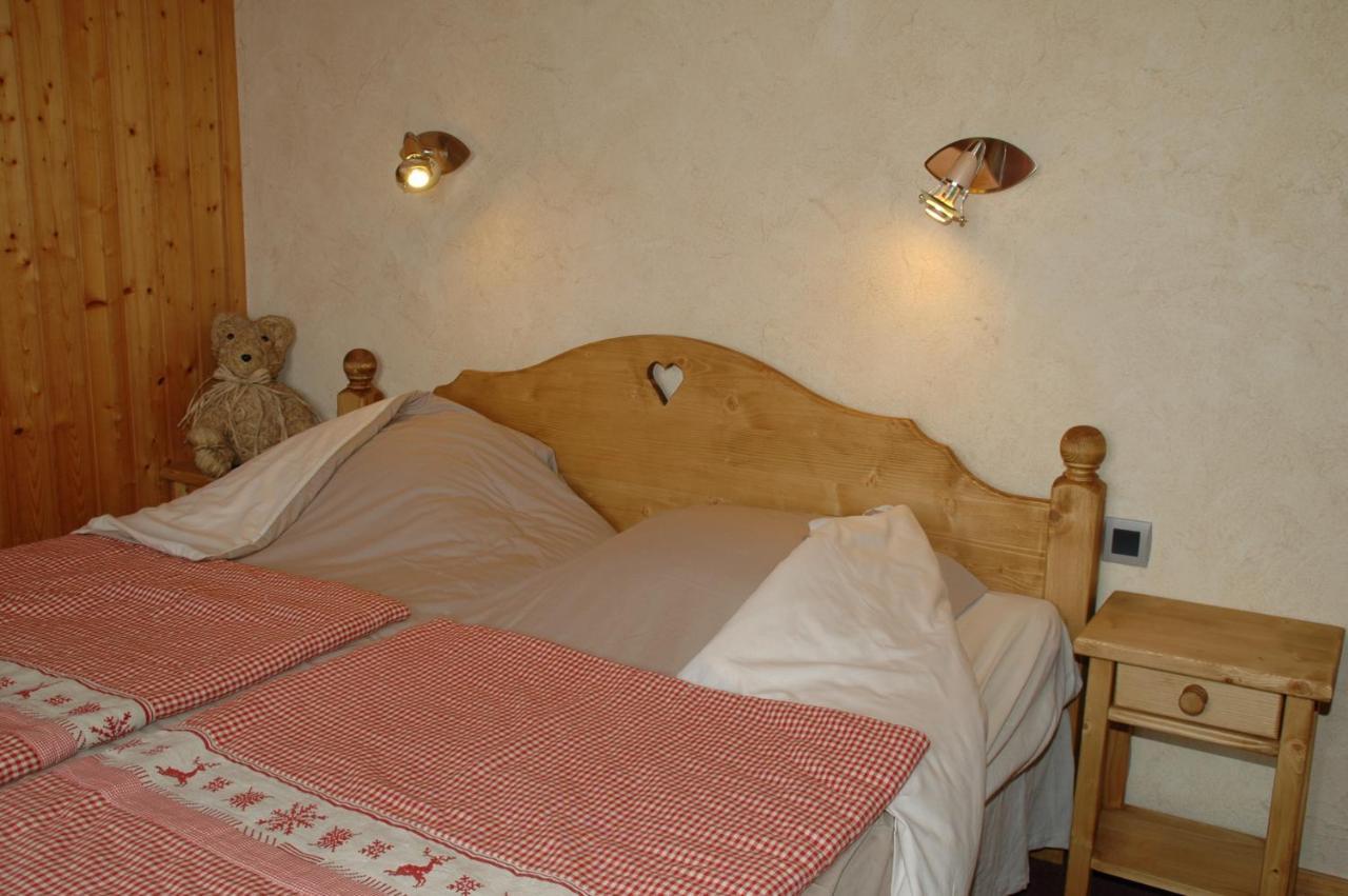 One-Bedroom Apartment,1225863827:JPEG