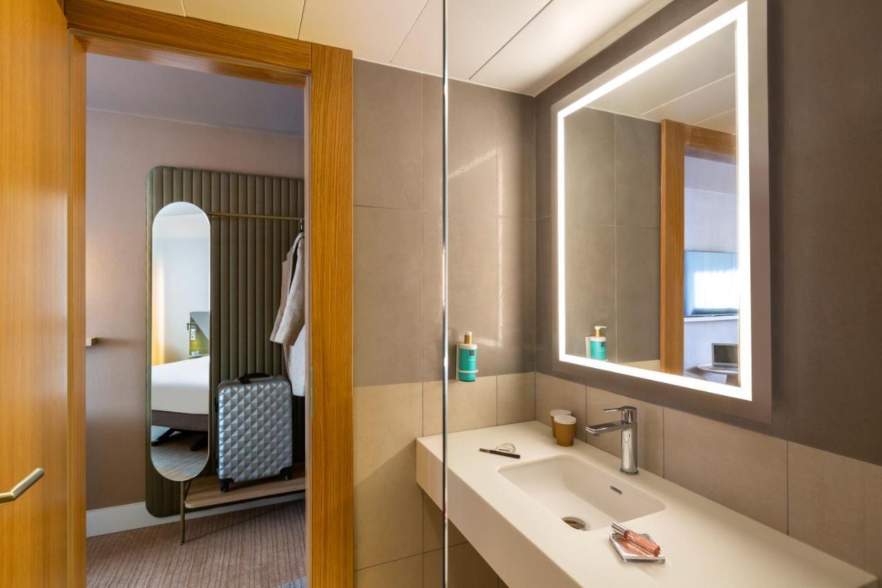 Superior Room 1 Double Bed 2 Sofa Beds