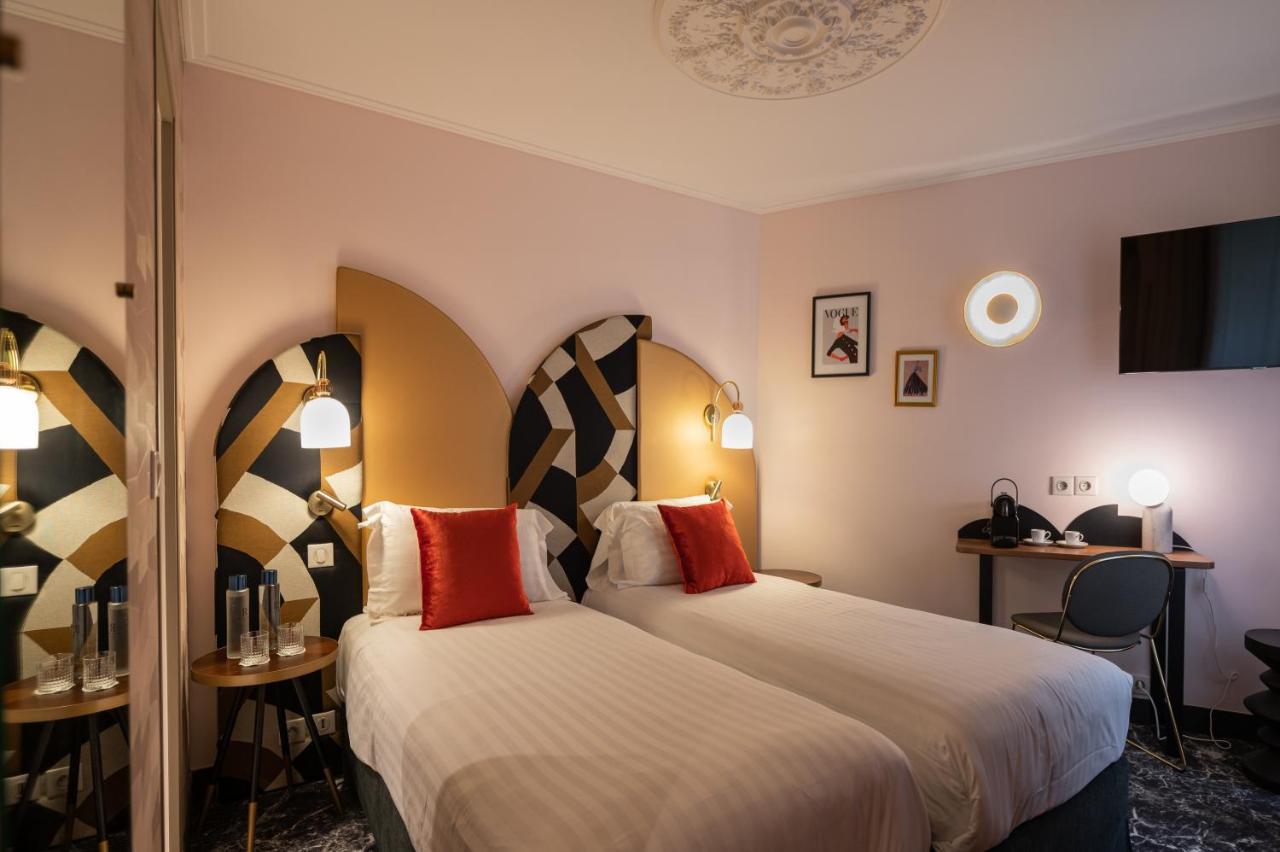 Quarto Comfort com 2 Camas de Solteiro