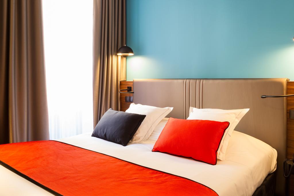 Junior Suite (4 Adults),126513501:JPEG