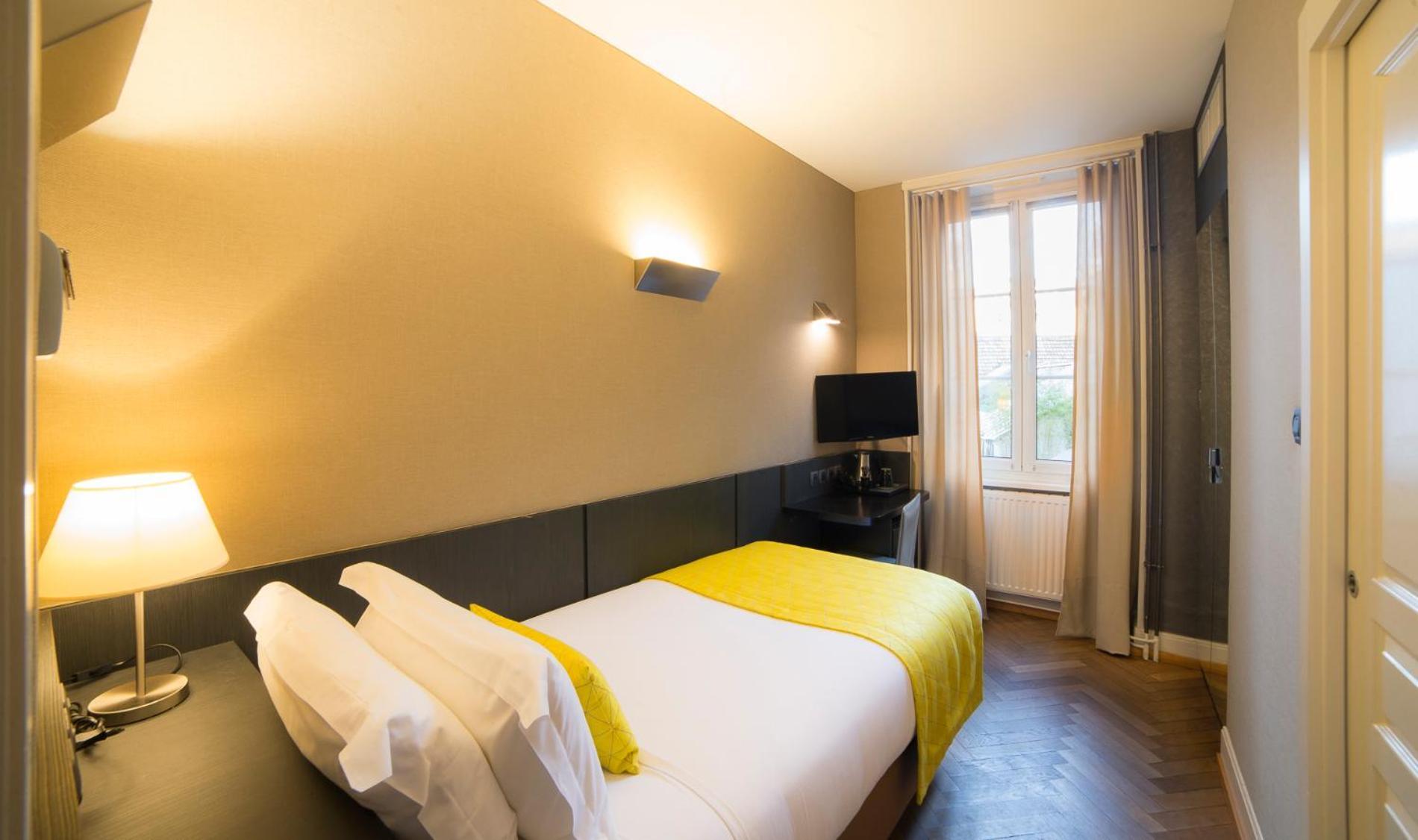 Single Room (1 Person) 10m2