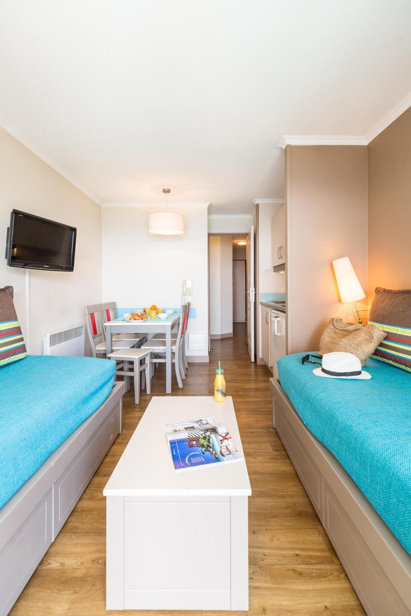 One-Bedroom Apartment Terrace or Balcony Sea View,1273737529:JPEG