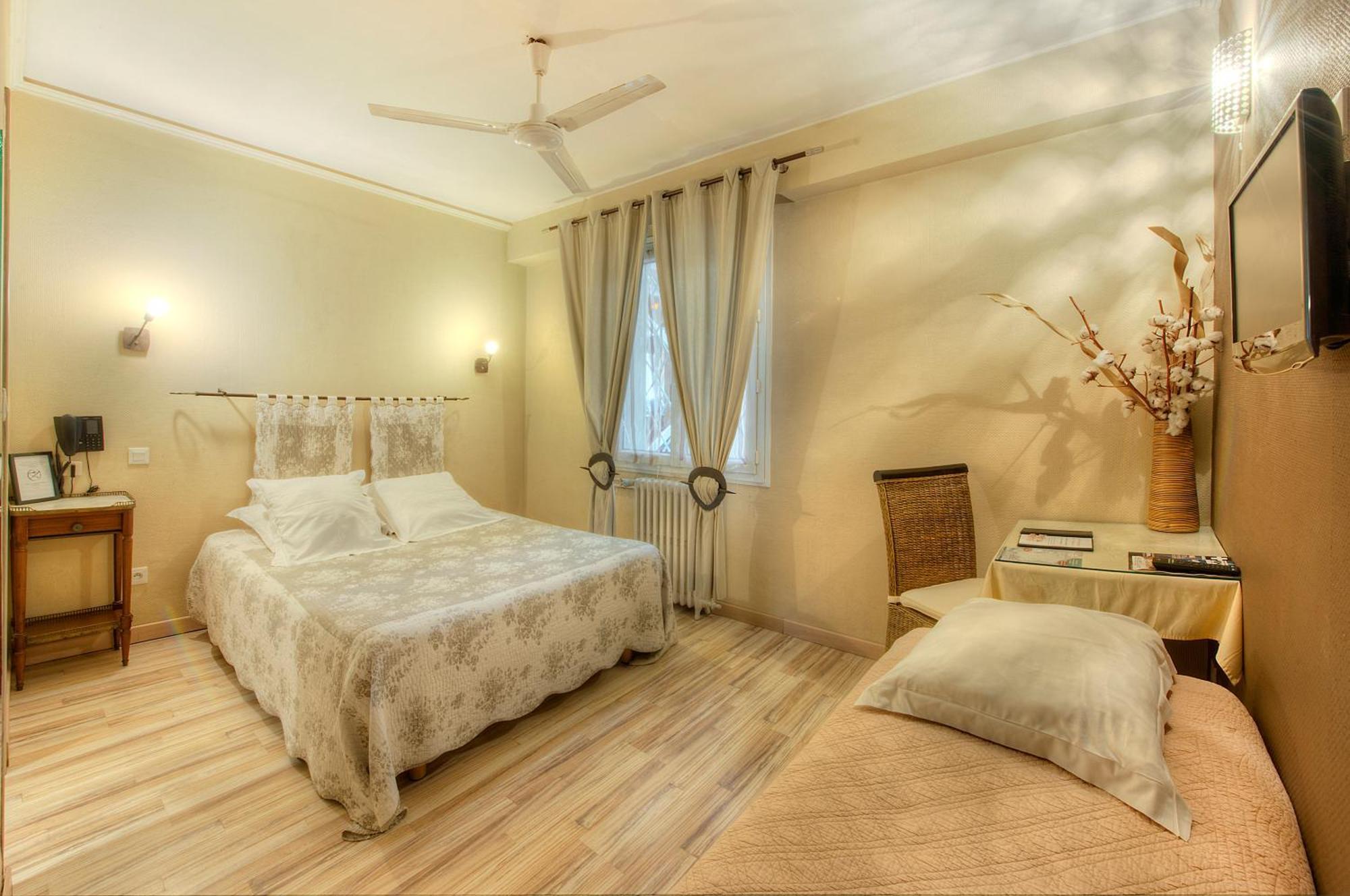 Triple Room,155445245:JPEG