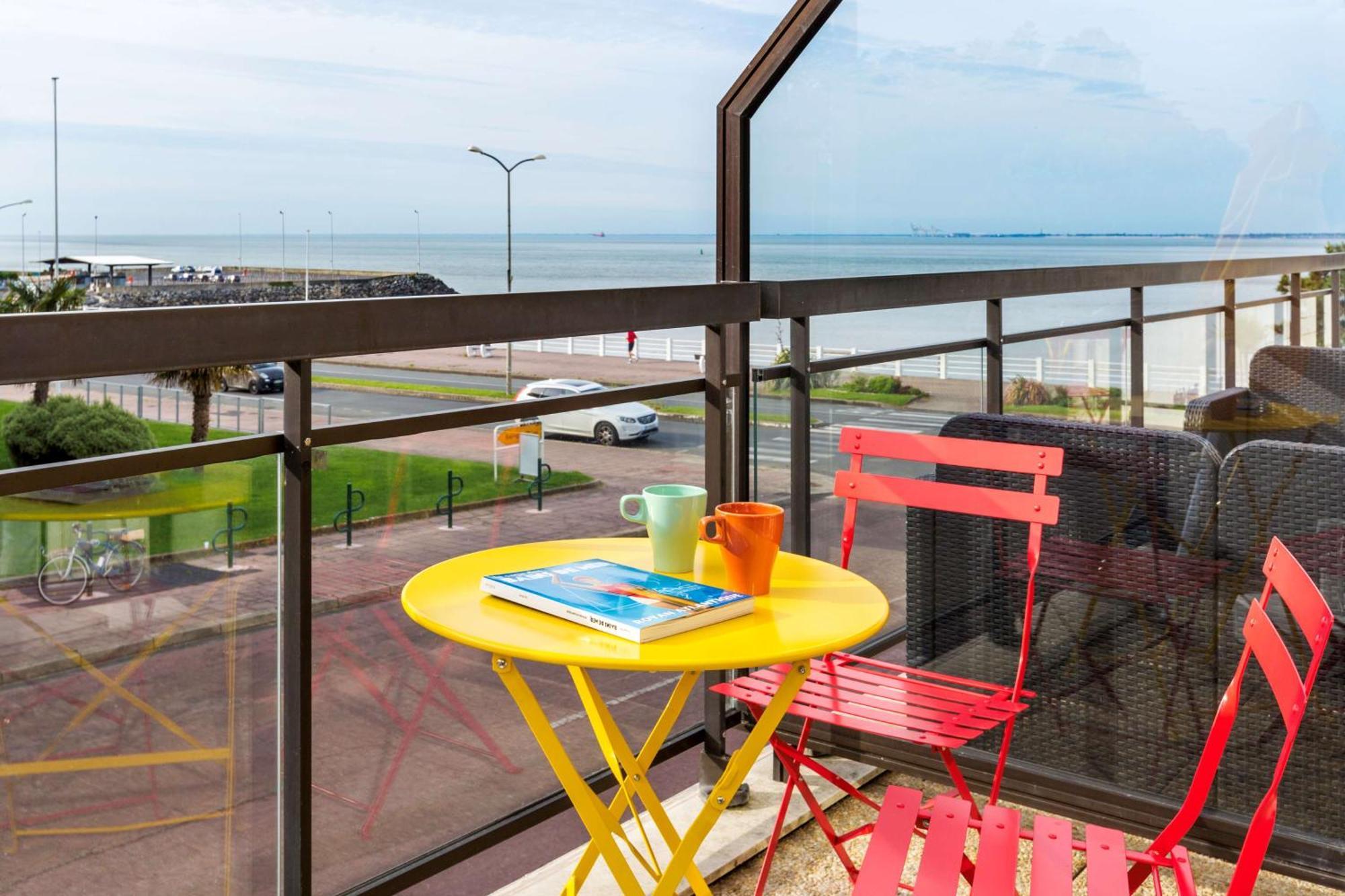 Family Room with Sofa Bed and Terrace - Sea View,1347606860:JPEG