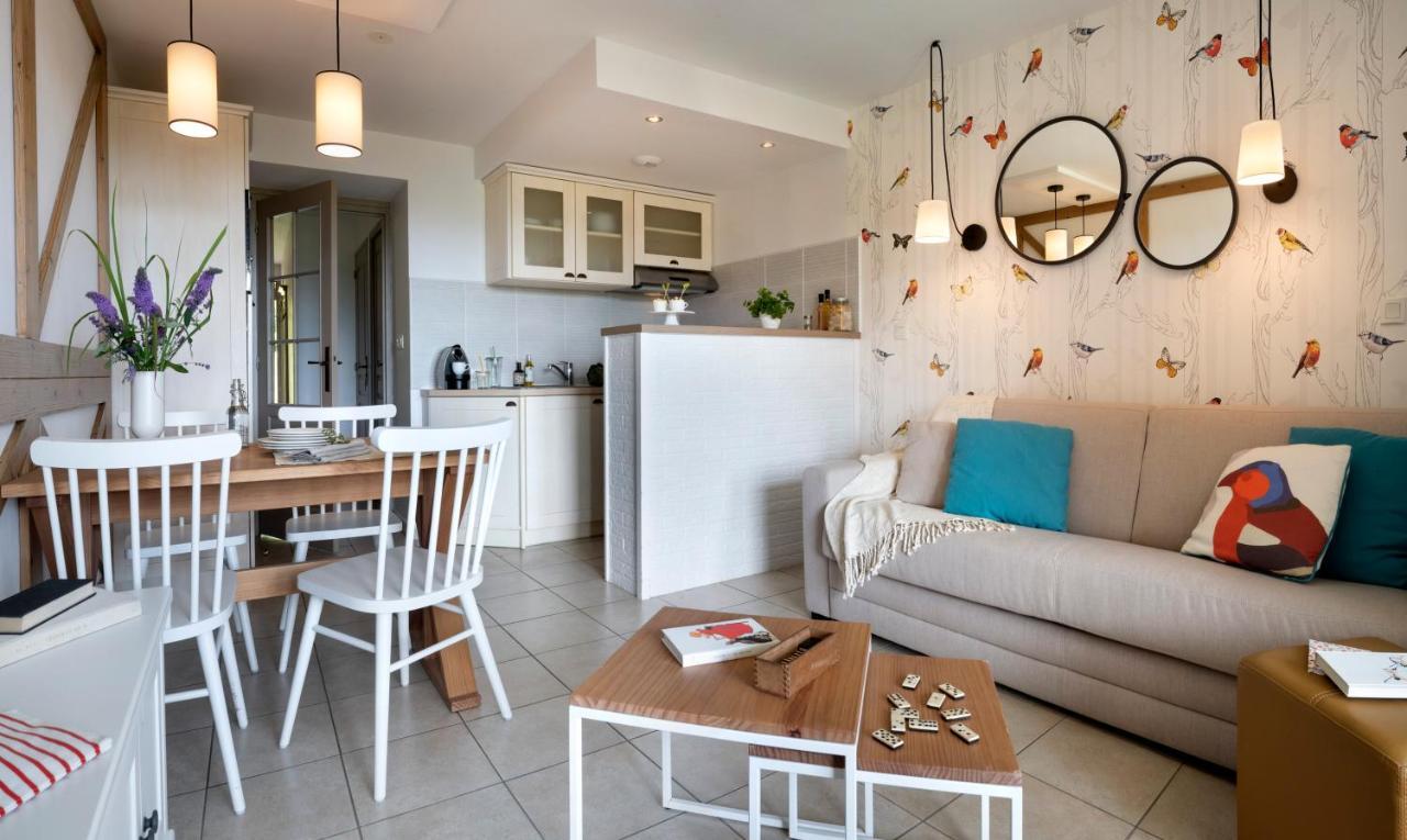 One-Bedroom Duplex Apartment Terrace or Balcony Sea View