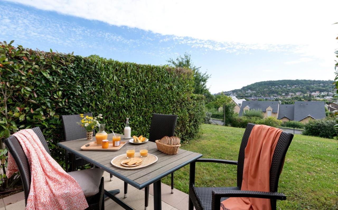 One-Bedroom Duplex House Terrace