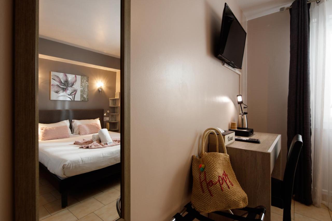 Comfort Double Room with Air Conditioning,989964541:JPEG