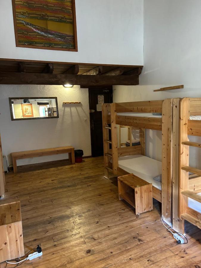 Bed 8-Bed Mixed Dormitory Room