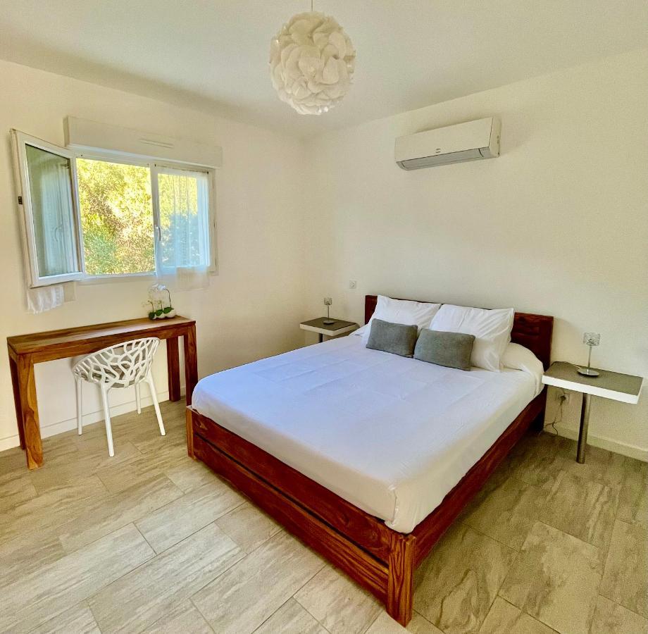 Apartamento com Varanda