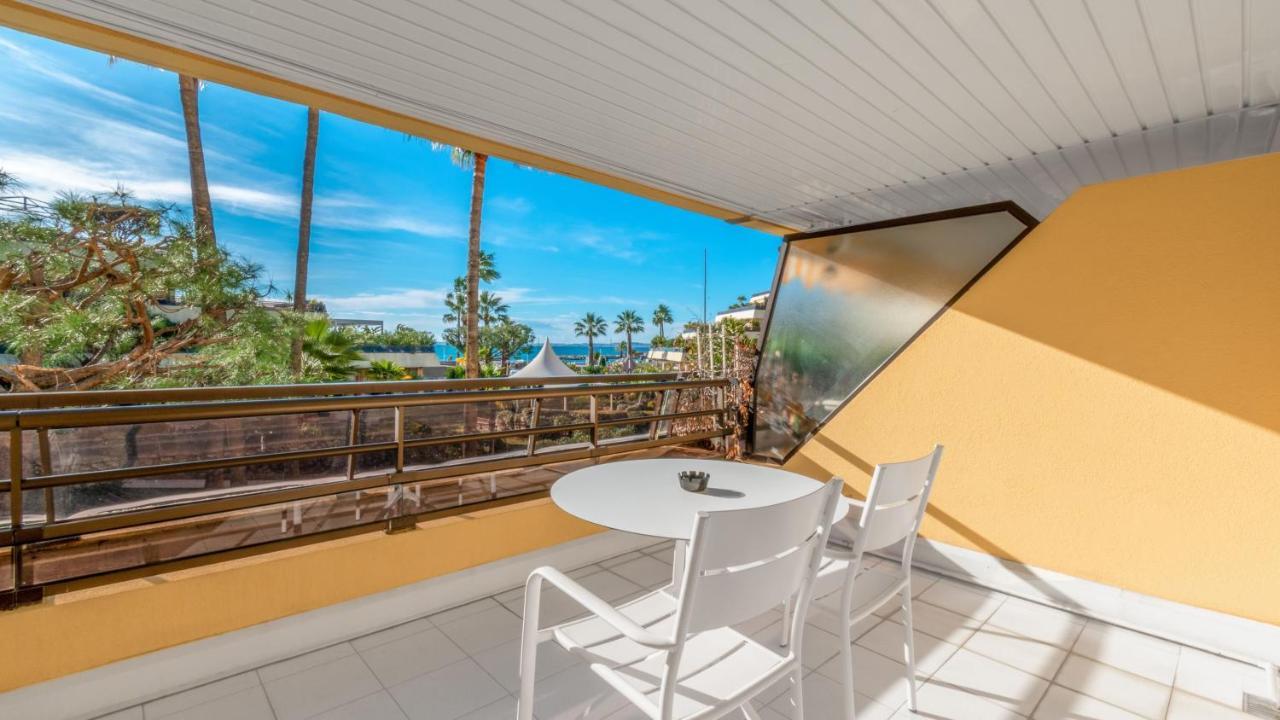 Premium Double Room with Balcony and Garden View