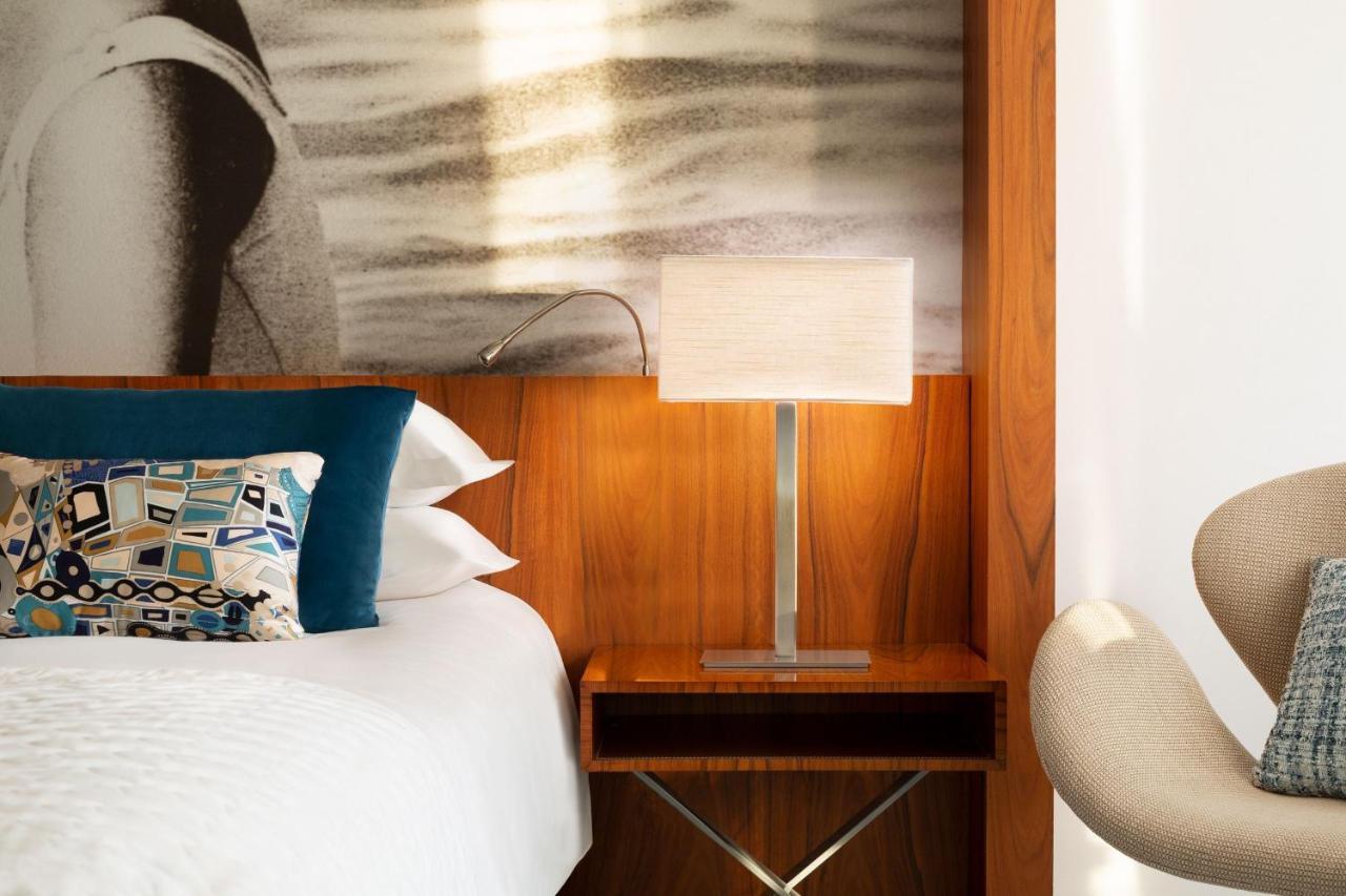 One Bedroom Suite Twin