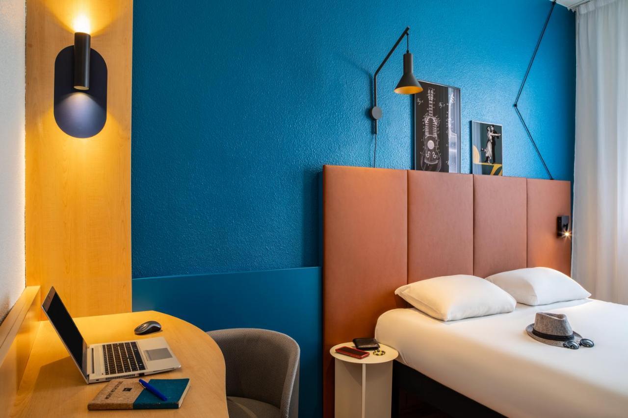 Standard Double Room,1416606456:JPEG