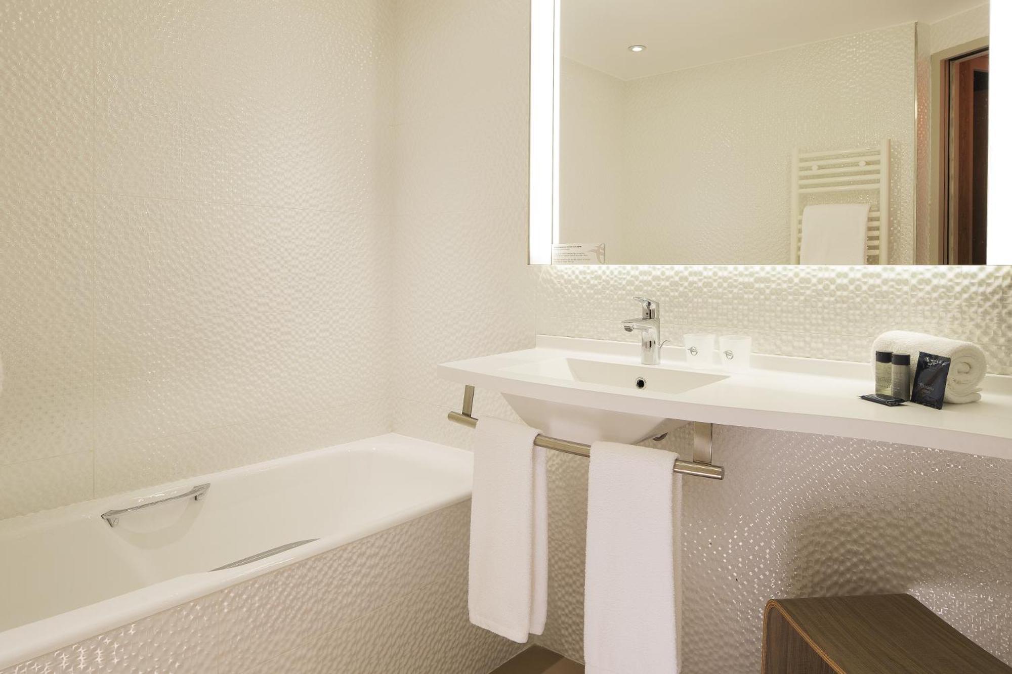 Prestige Double Room,1432537345:JPEG