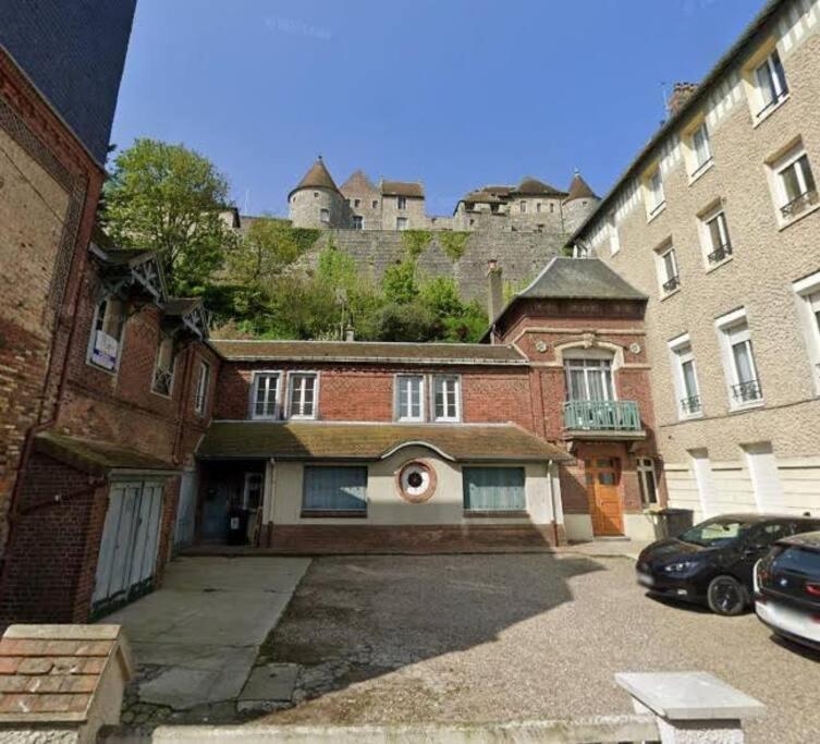 One-Bedroom Apartment,1478454046:JPEG