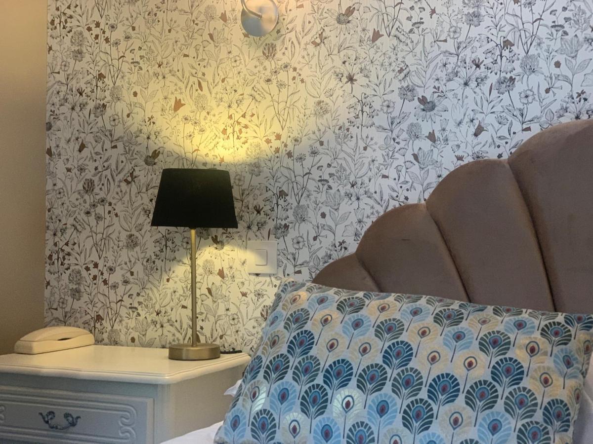 Small Double Room,1539707953:JPEG