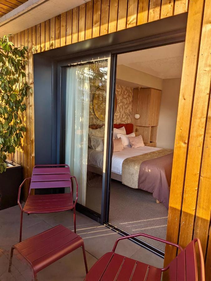 Deluxe terrasse vue piscine