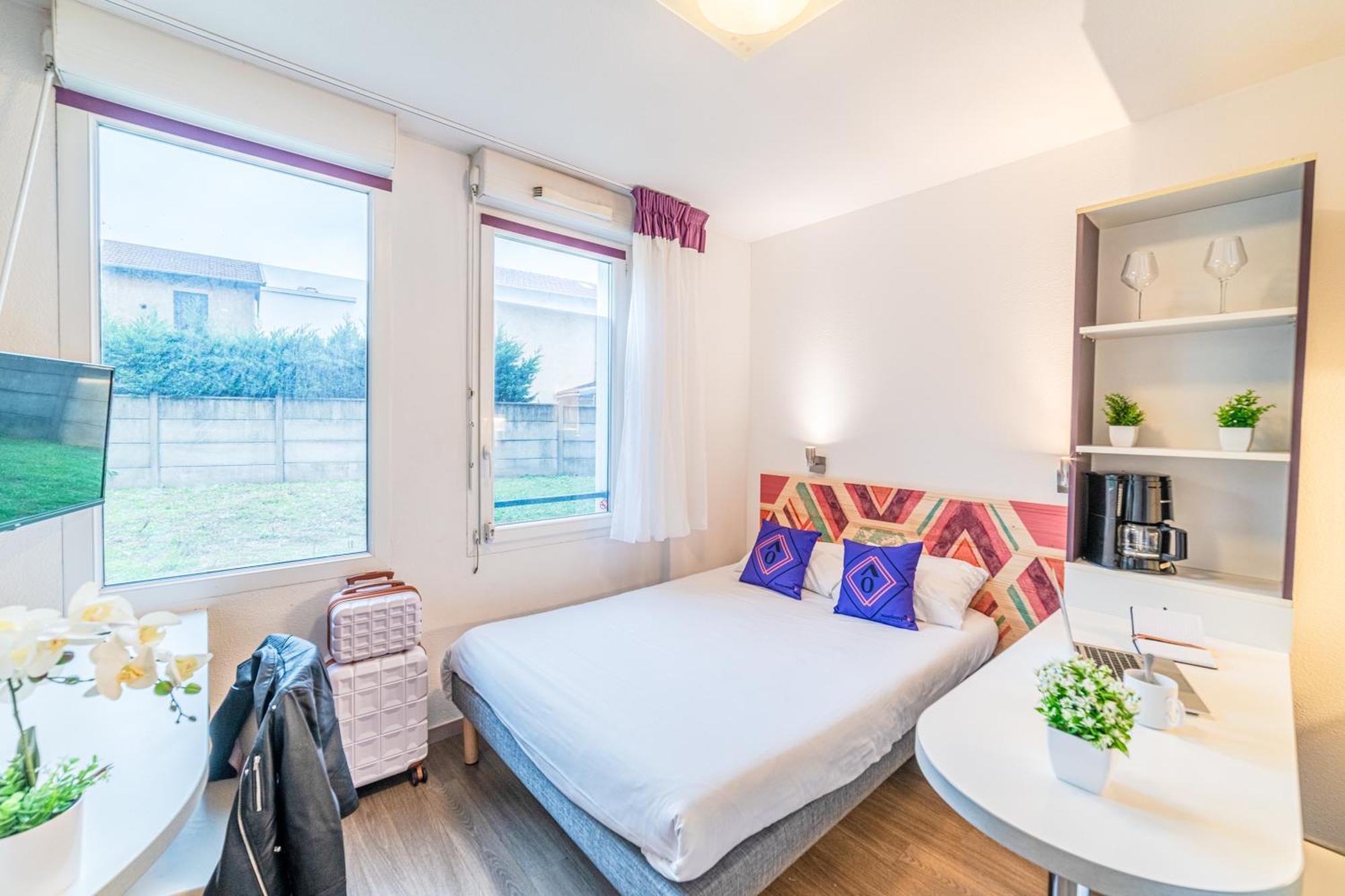 Studio Apartment Double Bed